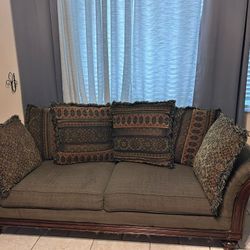 Living Room Set $600 Obo Couch+tables