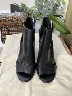 Coach Idena Lether Black Booties Size 10