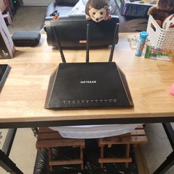 Netgear Nighthawk AC1900 Smart WiFi Router 