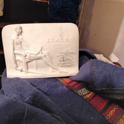 Plaque Limited Edition From Lladra Society Of Don Quixote Statue
