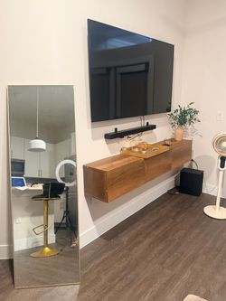 Tv stand, tv, soundbar