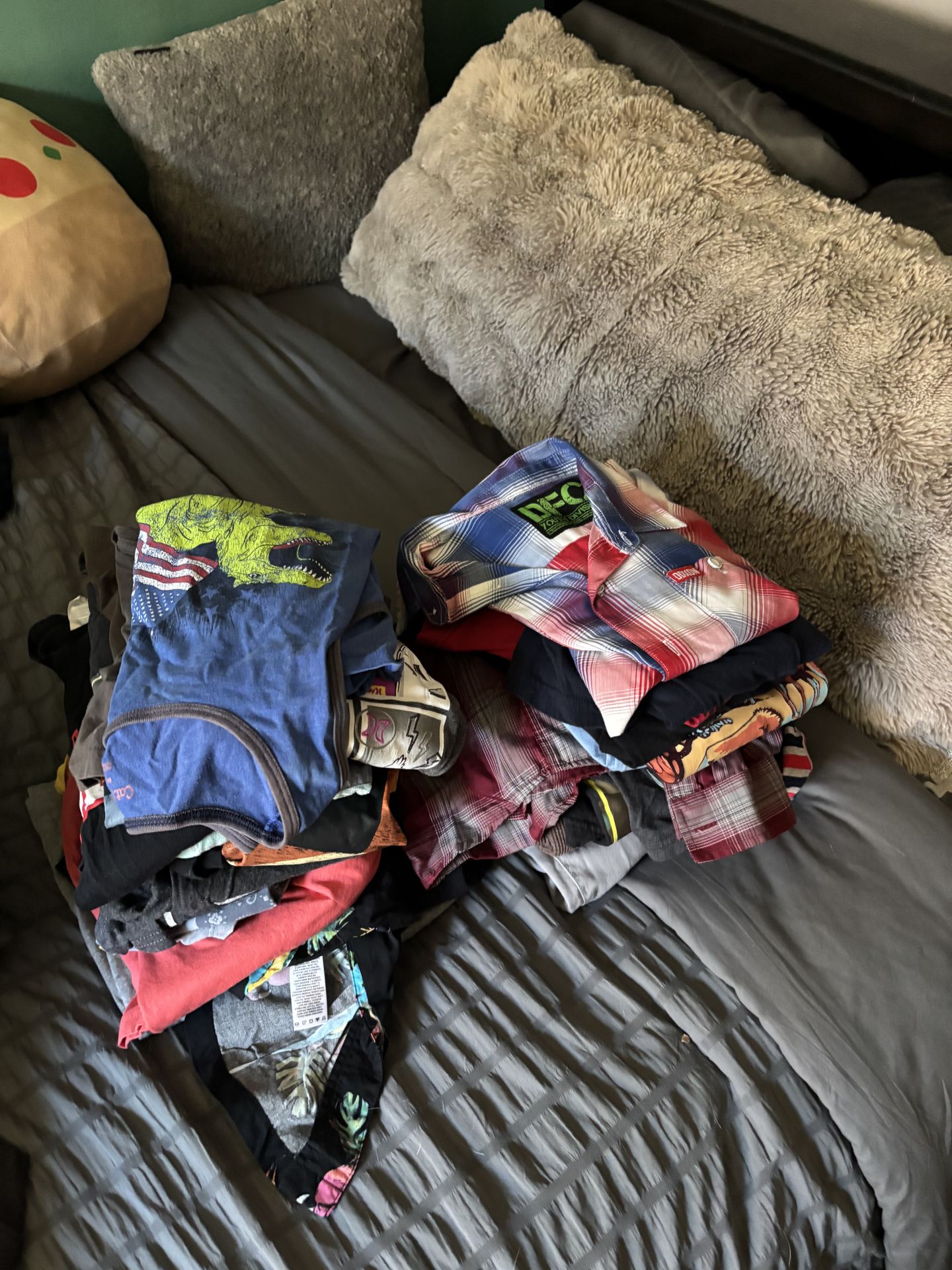 Full boys wardrobe size 10-12