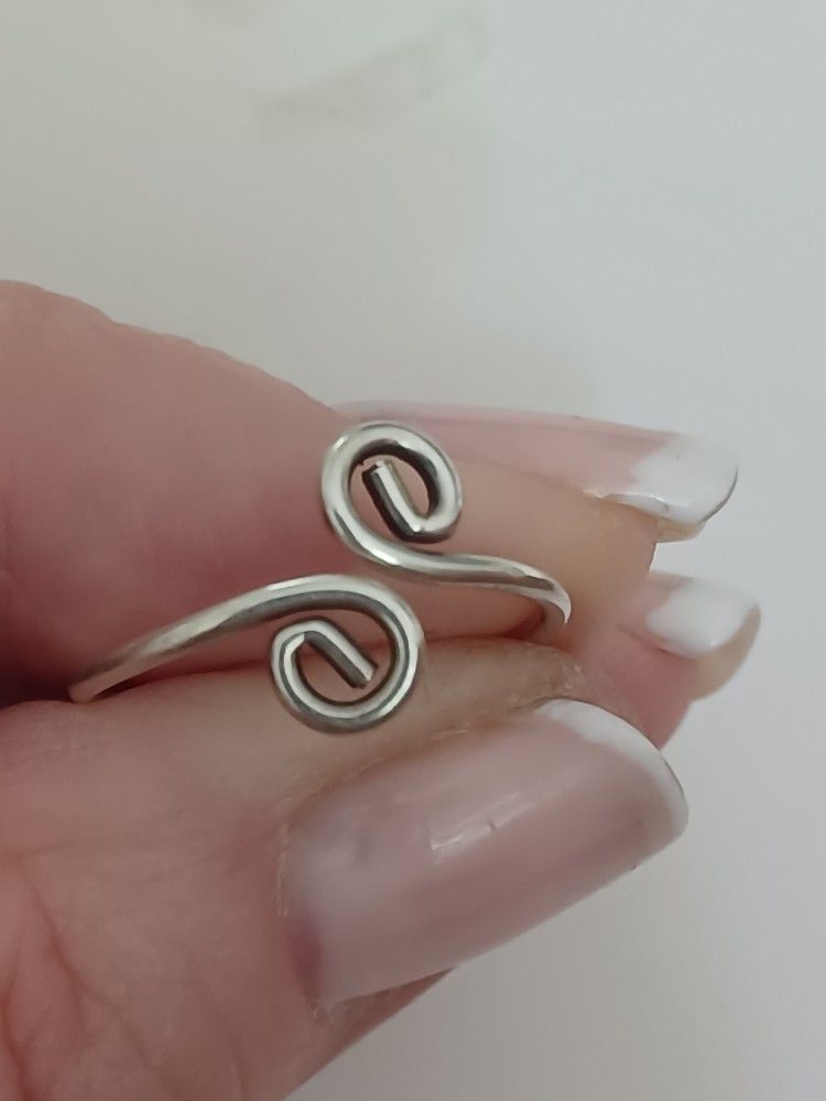 Vtg.sterling Silver " SWIRLS" RING- SZ6