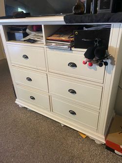 Big drawer and small side drawer