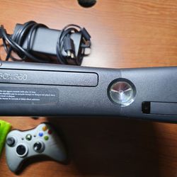 Xbox 360 Slim Console 320GB With 2 Controllers And 8 Games