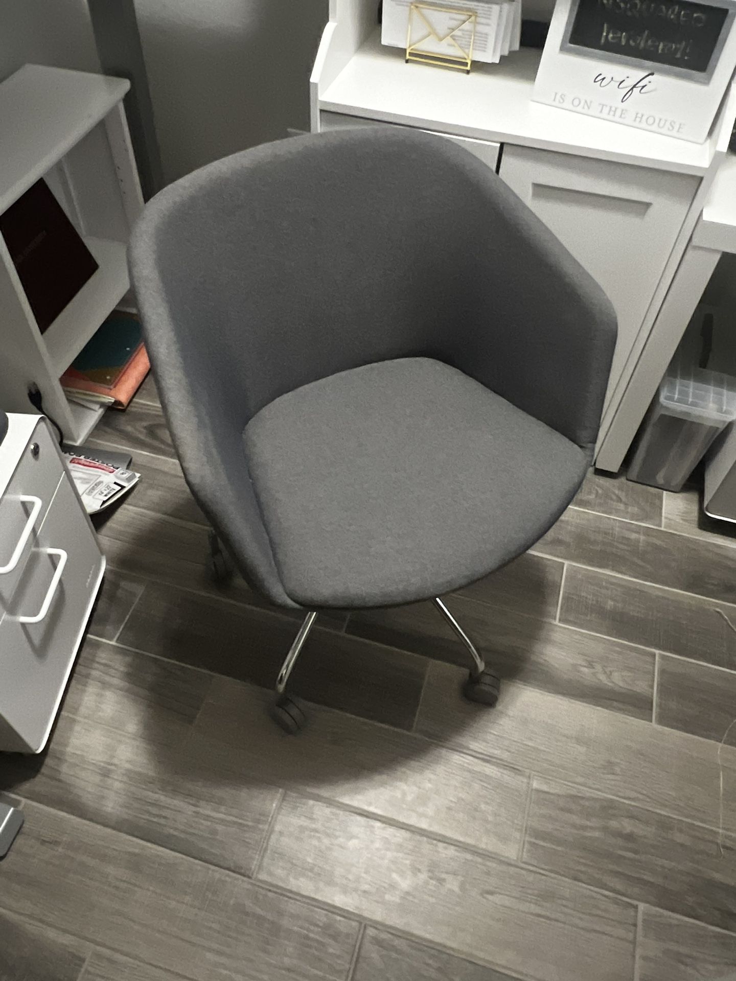 Pippin Dark Gray Pitch Meeting Chair - Computer/office/conference Chair