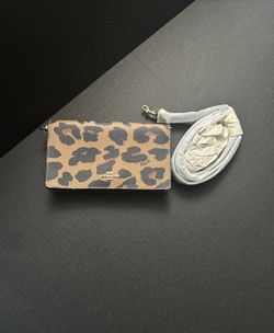 NWT COACH CORNER ZIP WRISTLET WITH LEOPARD PRINT MULTI SV #CC871 ORG PKG!