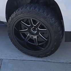 22" Fuel Maverick Wheels 