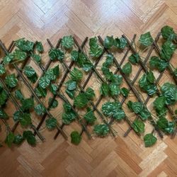 Brand New Faux Ivy Privacy Wall  Expandable 