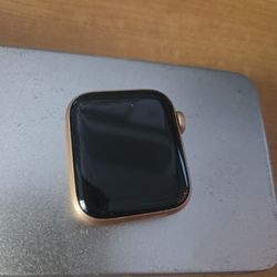 Apple watch series 5, used with screen protectors
