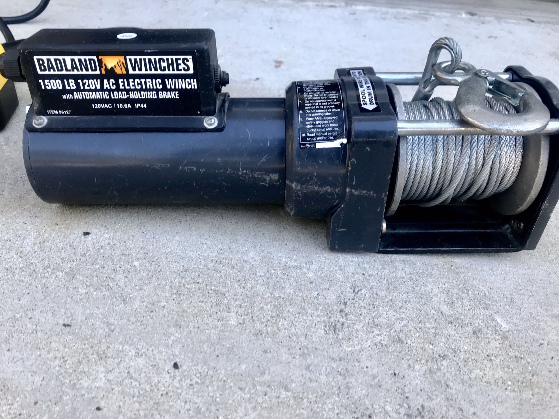 1500 LB Winch