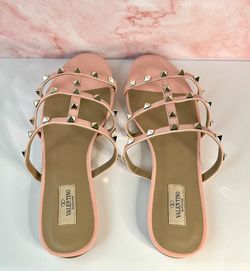 Valentino Garavani Rockstud  Flat Size 10