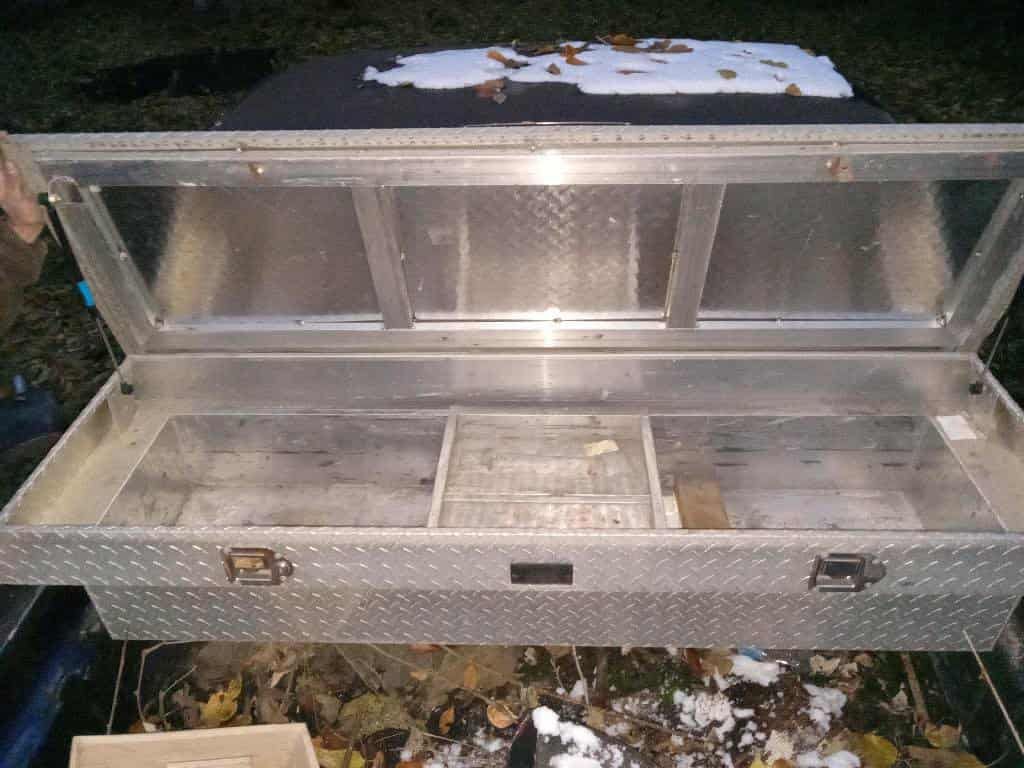 Aluminum Diamond Plate Truck Bed Toolbox