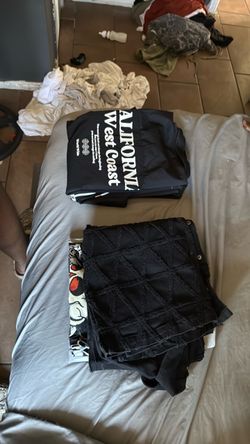 🚫Clothes Yard Sale🚫 Size L-XL