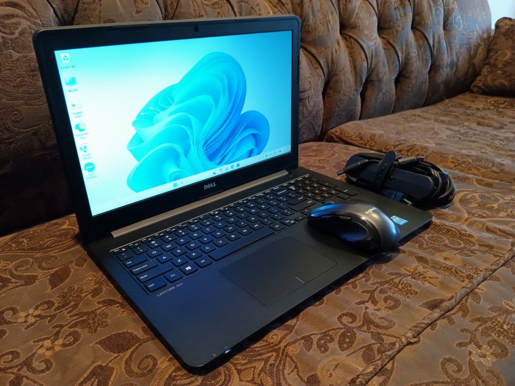 Laptop Dell Latitude 3550-core i3-8gb Ram-128gb HD SSD Solid-Go-od For Stud-ents.