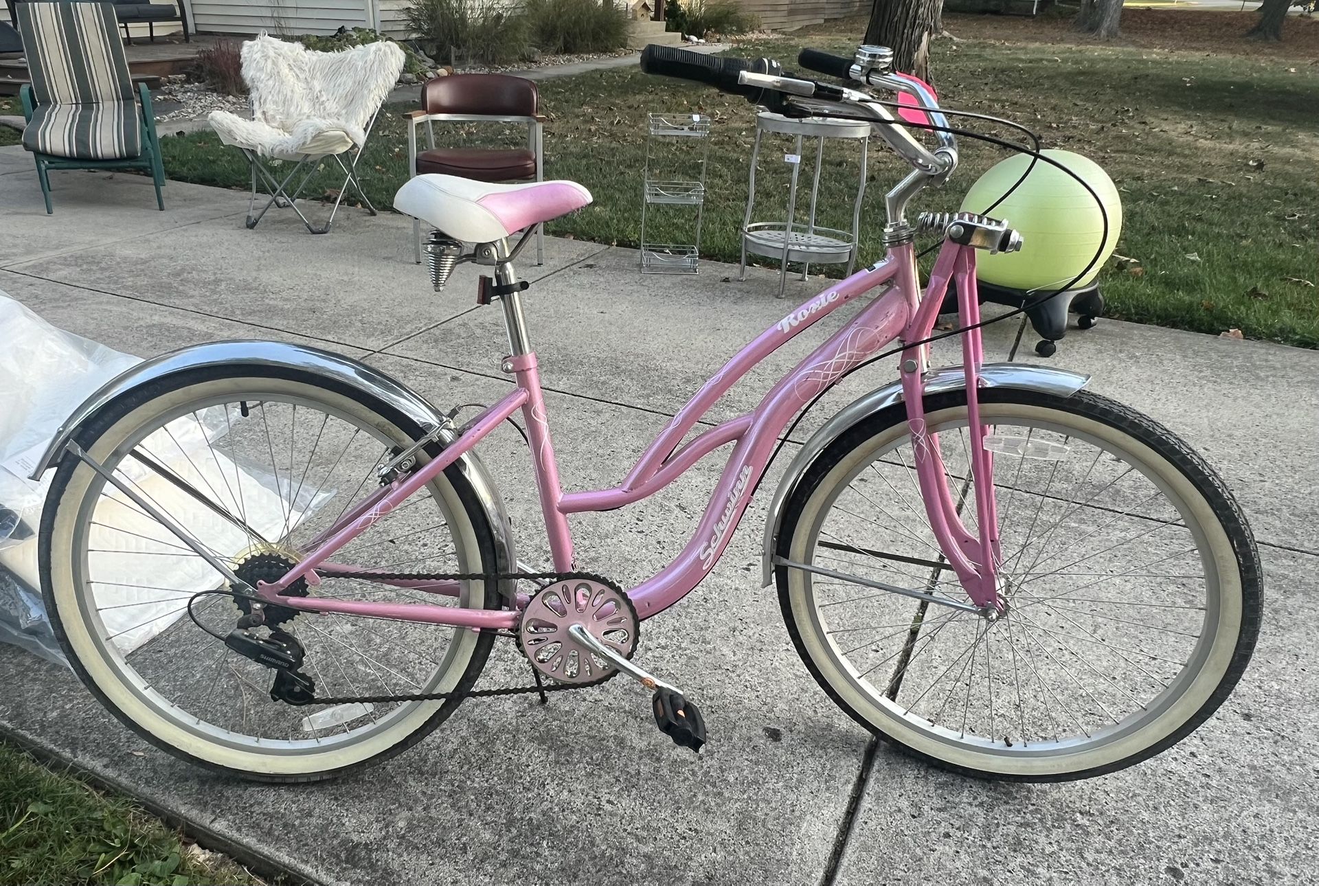 Women’s 26” Roxie Style 7 Speed Schwinn Beach Cruiser Bicycle