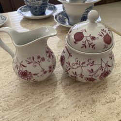 Bavarian Creamer & Sugar
