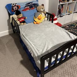 Toddler Bed w/Memory Foam Mattress