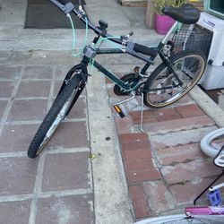 Men bike