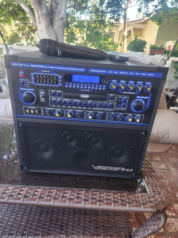 VocoPro Gig Star Professional Karaoke and Multi Format Entertainment System
