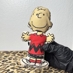 Vintage Charlie Brown Fabric Doll Red Shirt United Features 7''
