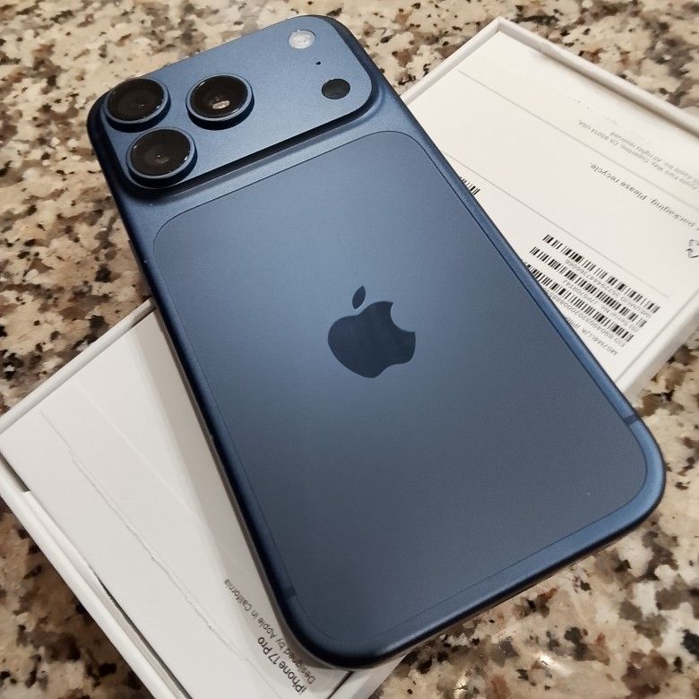 iPhone 17 Pro 256gb Deep Blue AT&T Locked