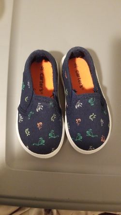 Carter's size 6 boy shoes
