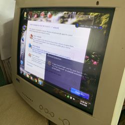AOC 5E CRT 15” Monitor Retro PC 1024x768 VGA Gaming  Swivel Base