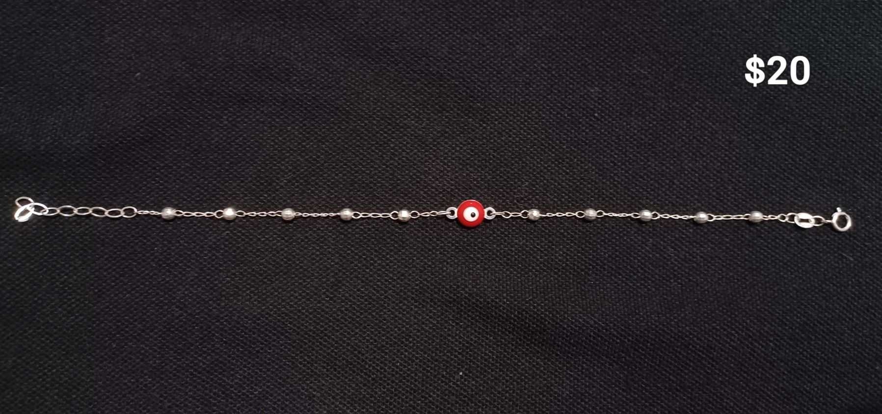 Pulsera De Ojo De La Suerte De Plata/ Silver Lucky Eye Bracelet
