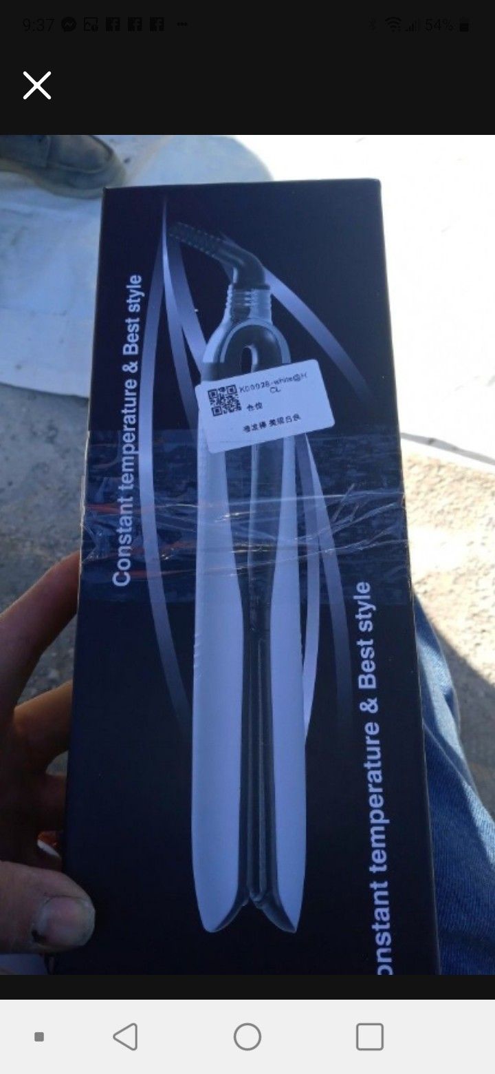 Brand New Hair Straightener