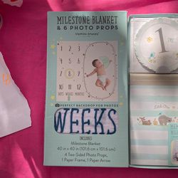 Milestone Blanket & 6 Photo Props Set