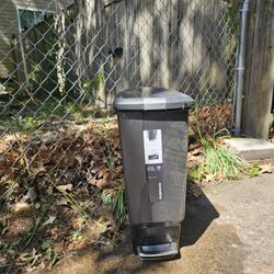 Trash Can  