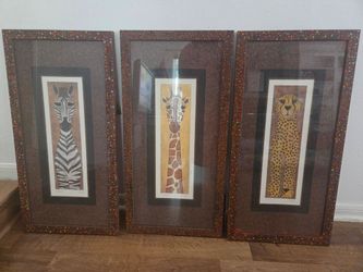 Moving sale- 3 animal photo art frame hanging 2ft by 1ft- Leopard, Giraffe, Zebra set