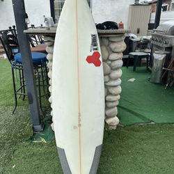 Surfboard 