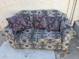 Free Sofa