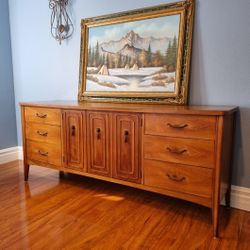 Broyhill Dresser