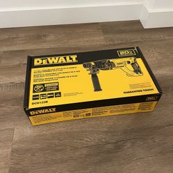 DeWALT ROTARY HAMMER