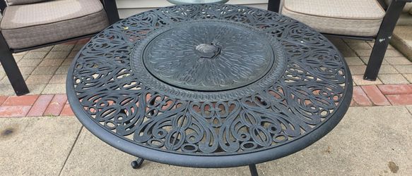Hanamint Firepit table wood