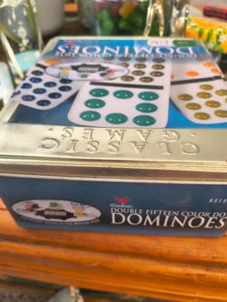 Cardinal Double Fifteen Color Dot Dominoes Tin