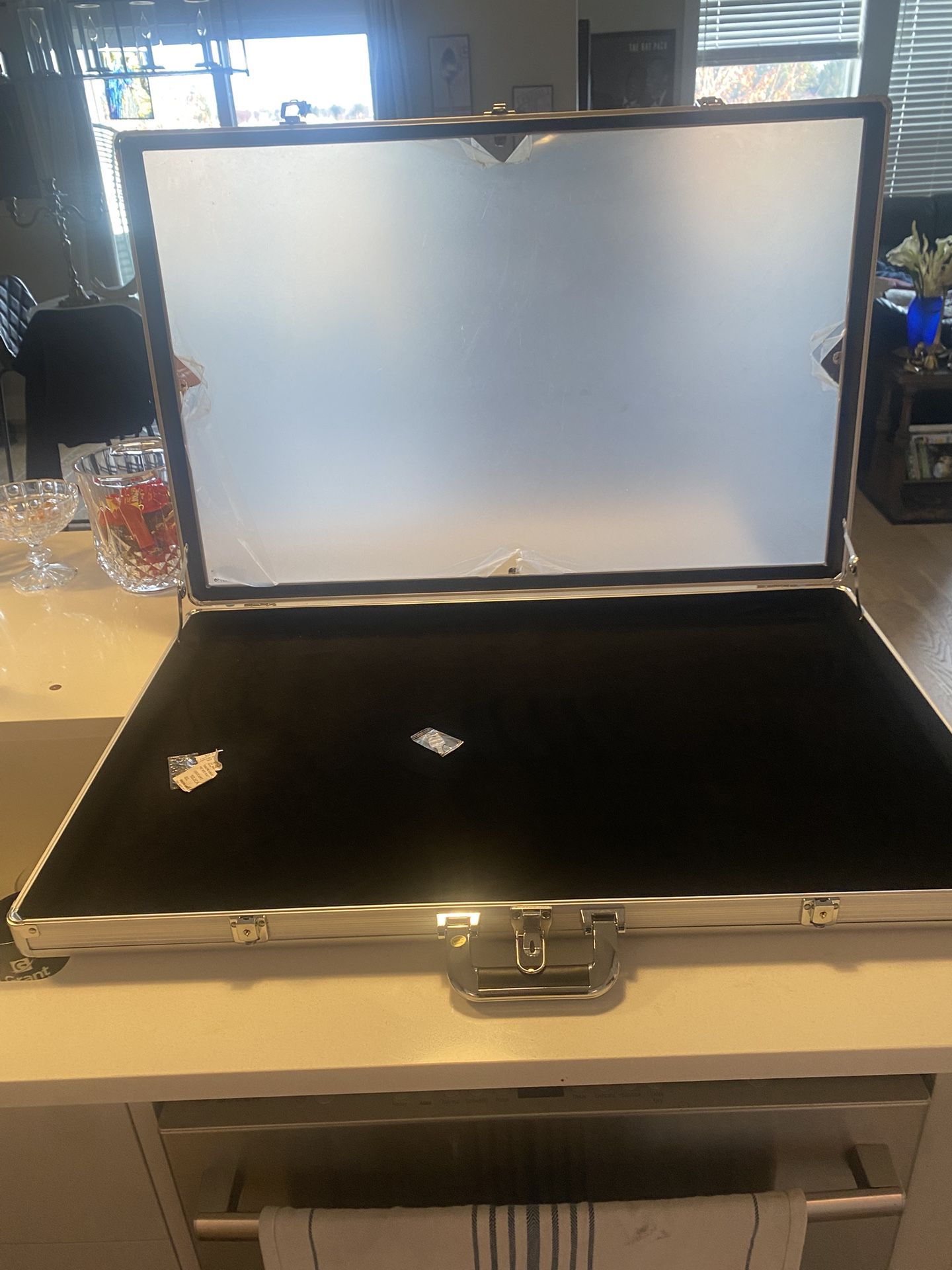 Jewelry Display Case Lockable