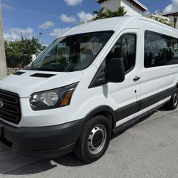 2017 Ford Transit Passenger 350
