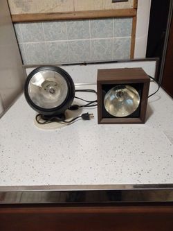 2 Vintage 1970s Strobe Lites 