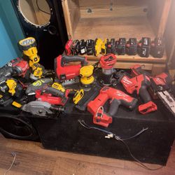 Milwuakee Dewalt Makita Power Tools 