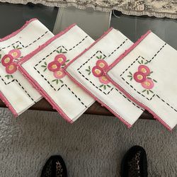 Napkins, vintage,  hand embroidered set of four