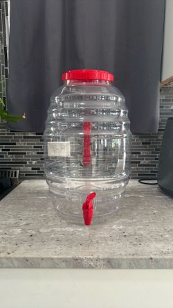 Beverage dispenser