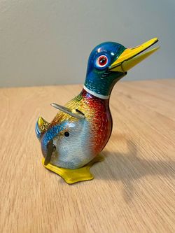 Vintage Tin Lithography wind up duck toy
