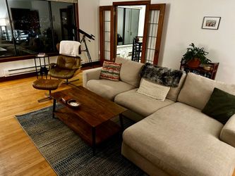 9’ Dania Couch with Chaise