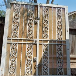 Door Gate Heavy-duty Metal.