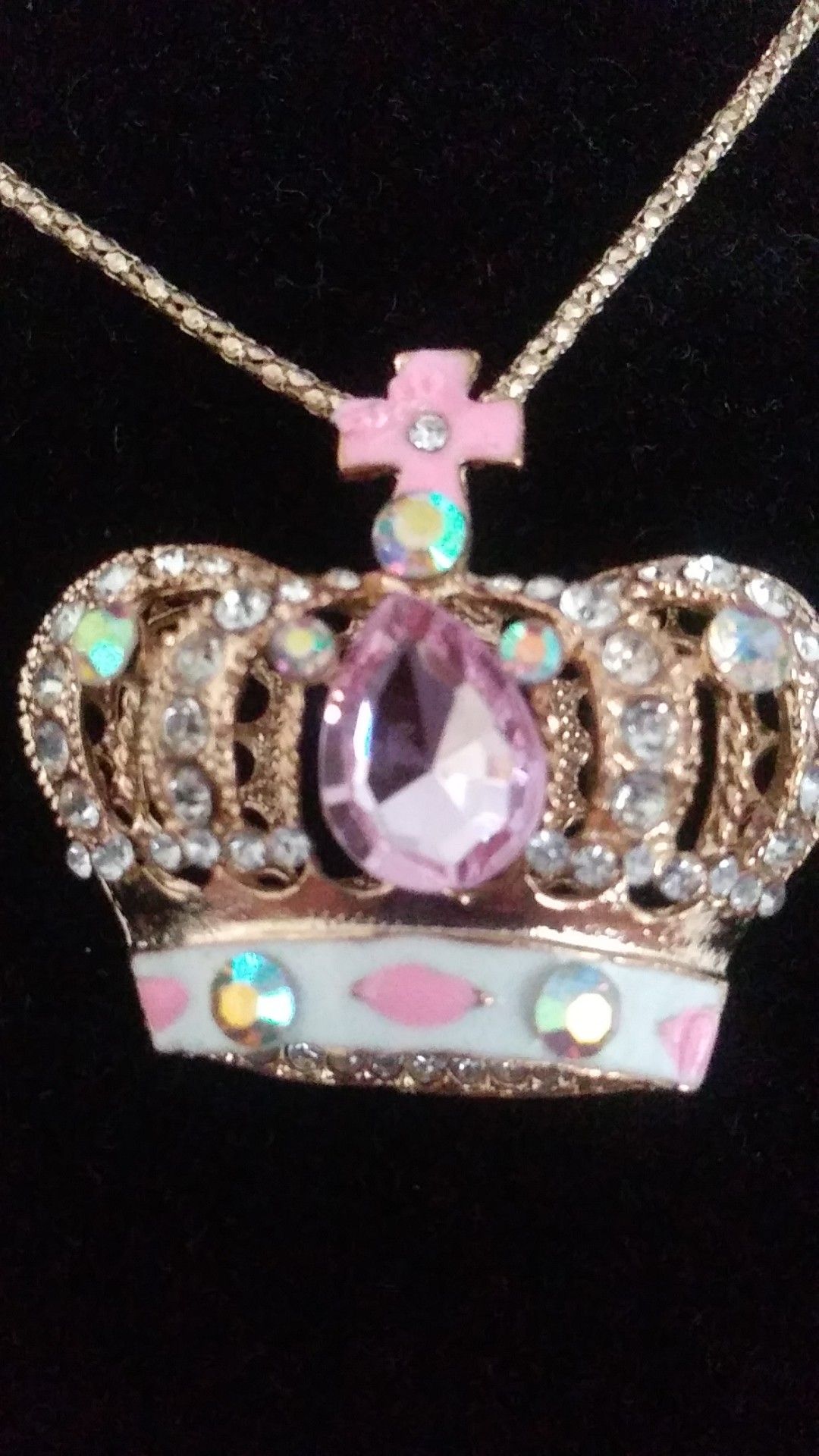Necklace, Crown, 20$