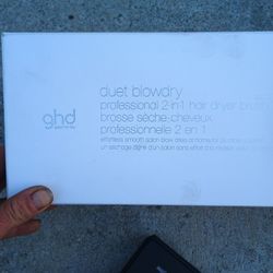 Duet Blowdryer Pro 2 N 1 Dry Brush